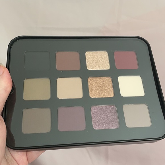 Makeup Forever 12 Eye Shadow Palette Discontinued - Picture 4 of 5